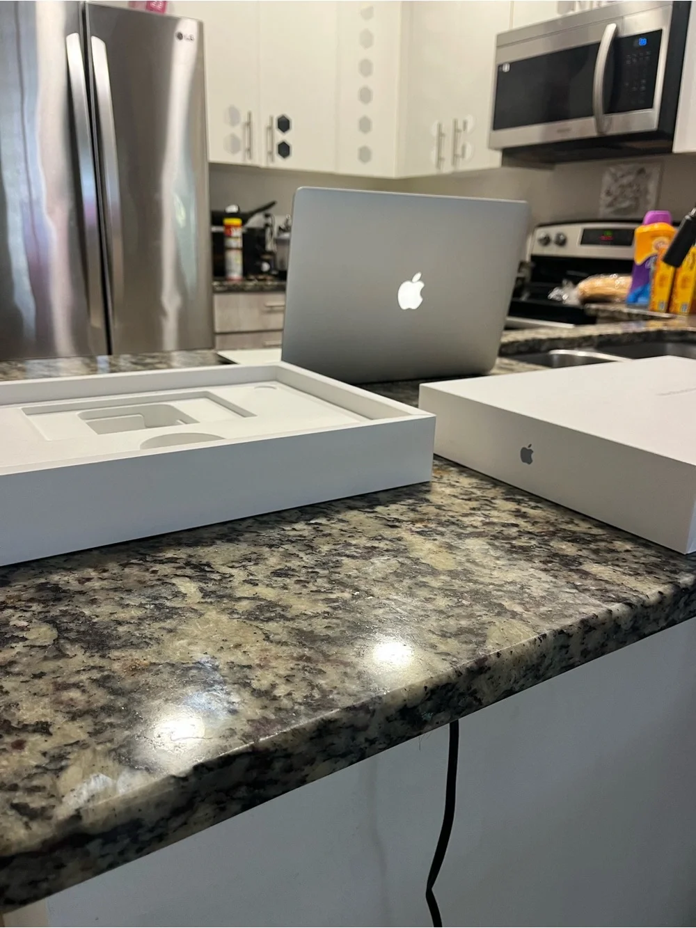 Apple Silver MacBook Pro Core i7 16Gb Ram Excellent Laptop